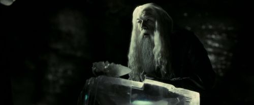 Click to view full size image
==============
EdP-Potterish11731.jpg EdP-Potterish11731.jpg