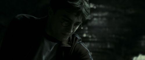 Click to view full size image
==============
EdP-Potterish11891.jpg EdP-Potterish11891.jpg