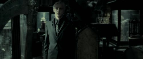 Click to view full size image
==============
EdP-Potterish12399.jpg EdP-Potterish12399.jpg