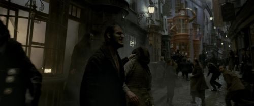 Click to view full size image
==============
EdP-Potterish183.jpg EdP-Potterish183.jpg
