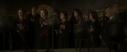 Click to view full size image
==============
EdP-Potterish3207.jpg EdP-Potterish3207.jpg