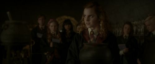Click to view full size image
==============
EdP-Potterish3247.jpg EdP-Potterish3247.jpg