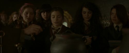 Click to view full size image
==============
EdP-Potterish3298.jpg EdP-Potterish3298.jpg