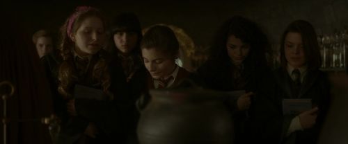 Click to view full size image
==============
EdP-Potterish3301.jpg EdP-Potterish3301.jpg