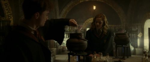 Click to view full size image
==============
EdP-Potterish3474.jpg EdP-Potterish3474.jpg