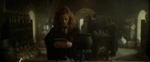 Click to view full size image
==============
EdP-Potterish3484.jpg EdP-Potterish3484.jpg