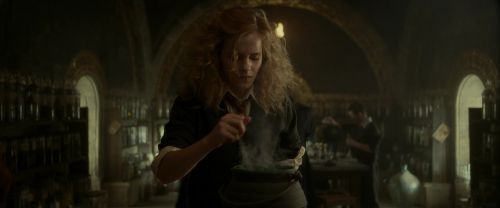 Click to view full size image
==============
EdP-Potterish3513.jpg EdP-Potterish3513.jpg