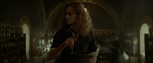 Click to view full size image
==============
EdP-Potterish3551.jpg EdP-Potterish3551.jpg