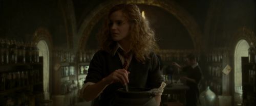 Click to view full size image
==============
EdP-Potterish3552.jpg EdP-Potterish3552.jpg