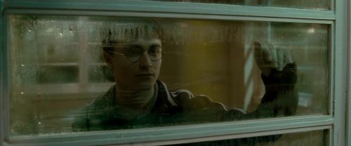 Click to view full size image
==============
EdP-Potterish380.jpg EdP-Potterish380.jpg