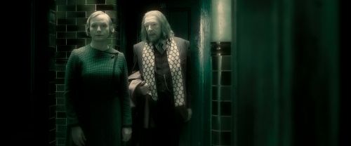 Click to view full size image
==============
EdP-Potterish3825.jpg EdP-Potterish3825.jpg