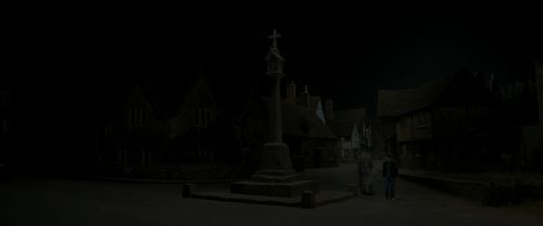 Click to view full size image
==============
EdP-Potterish484.jpg EdP-Potterish484.jpg