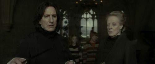 Click to view full size image
==============
EdP-Potterish5151.jpg EdP-Potterish5151.jpg
