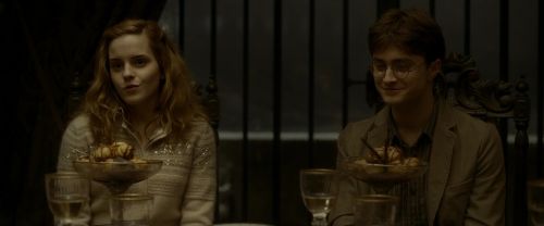 Click to view full size image
==============
EdP-Potterish5454.jpg EdP-Potterish5454.jpg