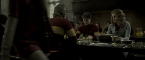 Click to view full size image
==============
EdP-Potterish5781.jpg EdP-Potterish5781.jpg