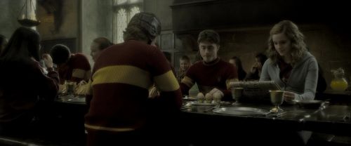 Click to view full size image
==============
EdP-Potterish5786.jpg EdP-Potterish5786.jpg
