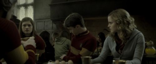 Click to view full size image
==============
EdP-Potterish5861.jpg EdP-Potterish5861.jpg