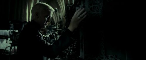 Click to view full size image
==============
EdP-Potterish6565.jpg EdP-Potterish6565.jpg
