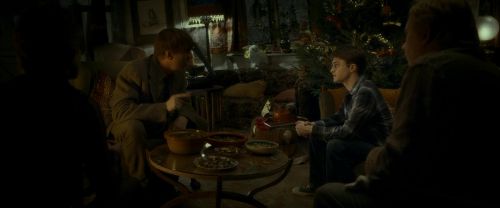 Click to view full size image
==============
EdP-Potterish7111.jpg EdP-Potterish7111.jpg