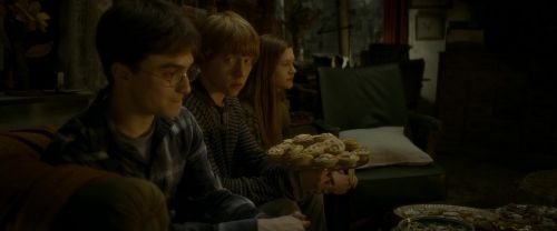 Click to view full size image
==============
EdP-Potterish7204.jpg EdP-Potterish7204.jpg