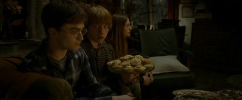 Click to view full size image
==============
EdP-Potterish7205.jpg EdP-Potterish7205.jpg