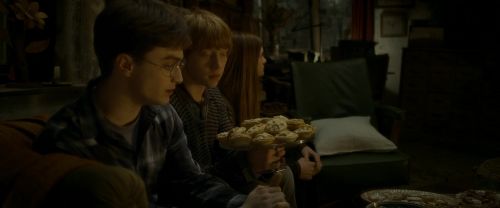 Click to view full size image
==============
EdP-Potterish7207.jpg EdP-Potterish7207.jpg