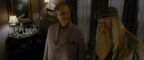 Click to view full size image
==============
EdP-Potterish800.jpg EdP-Potterish800.jpg