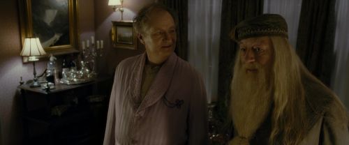 Click to view full size image
==============
EdP-Potterish805.jpg EdP-Potterish805.jpg