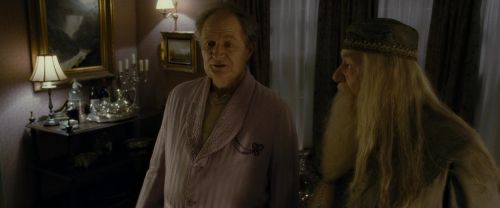 Click to view full size image
==============
EdP-Potterish810.jpg EdP-Potterish810.jpg