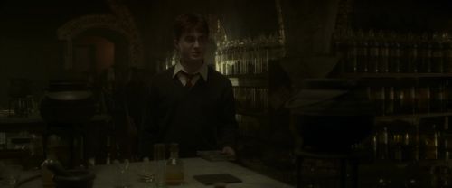 Click to view full size image
==============
EdP-Potterish8124.jpg EdP-Potterish8124.jpg
