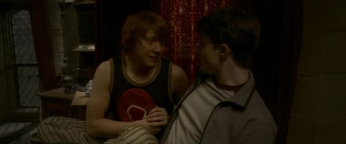 Click to view full size image
==============
EdP-Potterish8325.jpg EdP-Potterish8325.jpg
