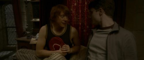 Click to view full size image
==============
EdP-Potterish8326.jpg EdP-Potterish8326.jpg