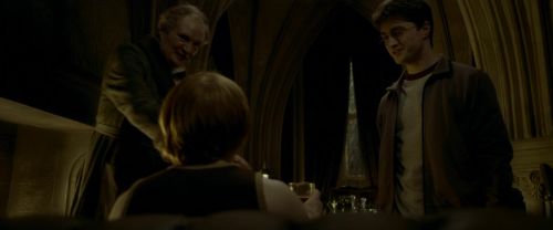Click to view full size image
==============
EdP-Potterish8563.jpg EdP-Potterish8563.jpg