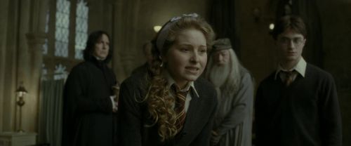 Click to view full size image
==============
EdP-Potterish8833.jpg EdP-Potterish8833.jpg
