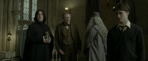 Click to view full size image
==============
EdP-Potterish8882.jpg EdP-Potterish8882.jpg