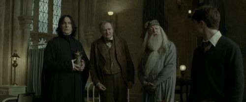 Click to view full size image
==============
EdP-Potterish8889.jpg EdP-Potterish8889.jpg