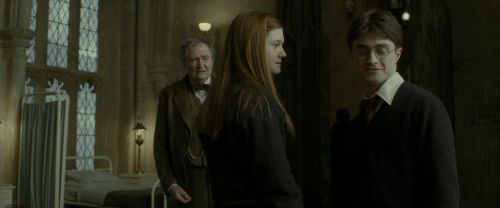 Click to view full size image
==============
EdP-Potterish8911.jpg EdP-Potterish8911.jpg