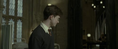 Click to view full size image
==============
EdP-Potterish8933.jpg EdP-Potterish8933.jpg