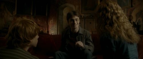 Click to view full size image
==============
EdP-Potterish9910.jpg EdP-Potterish9910.jpg