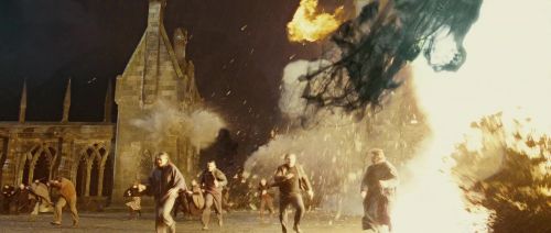 Click to view full size image
==============
HP7-2-Potterish-TeaserTrailer-167.jpg HP7-2-Potterish-TeaserTrailer-167.jpg