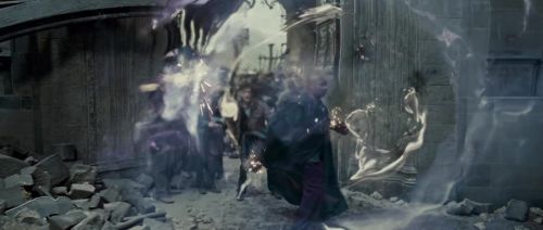 Click to view full size image
==============
HP7-2-Potterish-TeaserTrailer-177.jpg HP7-2-Potterish-TeaserTrailer-177.jpg