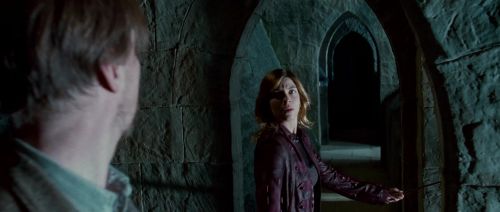 Click to view full size image
==============
HP7-2-Potterish-TeaserTrailer-250.jpg HP7-2-Potterish-TeaserTrailer-250.jpg