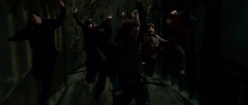 Click to view full size image
==============
HP7-2-Potterish-TeaserTrailer-320.jpg HP7-2-Potterish-TeaserTrailer-320.jpg