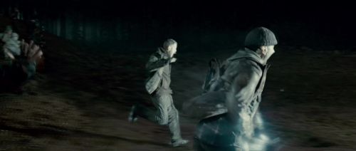 Click to view full size image
==============
HP7-2-Potterish-TeaserTrailer-332.jpg HP7-2-Potterish-TeaserTrailer-332.jpg