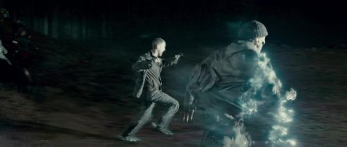 Click to view full size image
==============
HP7-2-Potterish-TeaserTrailer-333.jpg HP7-2-Potterish-TeaserTrailer-333.jpg