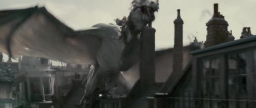 Click to view full size image
==============
HP7-2-Potterish-TeaserTrailer-348.jpg HP7-2-Potterish-TeaserTrailer-348.jpg