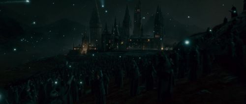 Click to view full size image
==============
HP7-2-Potterish-TeaserTrailer-380.jpg HP7-2-Potterish-TeaserTrailer-380.jpg