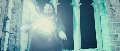 Click to view full size image
==============
HP7-2-Potterish-TeaserTrailer-46.jpg HP7-2-Potterish-TeaserTrailer-46.jpg