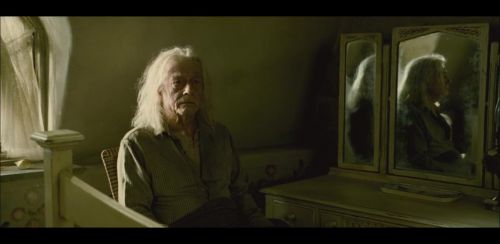 Click to view full size image
==============
HP72-Potterish-CenaInicial-104.jpg HP72-Potterish-CenaInicial-104.jpg