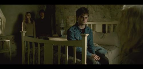 Click to view full size image
==============
HP72-Potterish-CenaInicial-122.jpg HP72-Potterish-CenaInicial-122.jpg